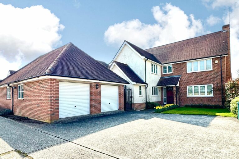 3 St Leonards Close, Cambridge Road, Newport, Saffron Walden, Essex, CB11 3TQ Image