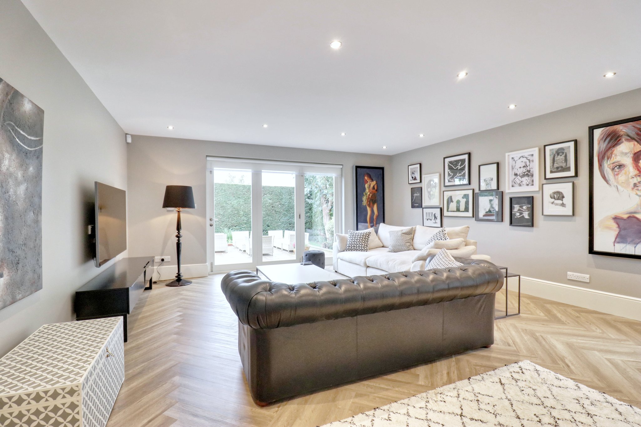 28942670_45560336.jpg