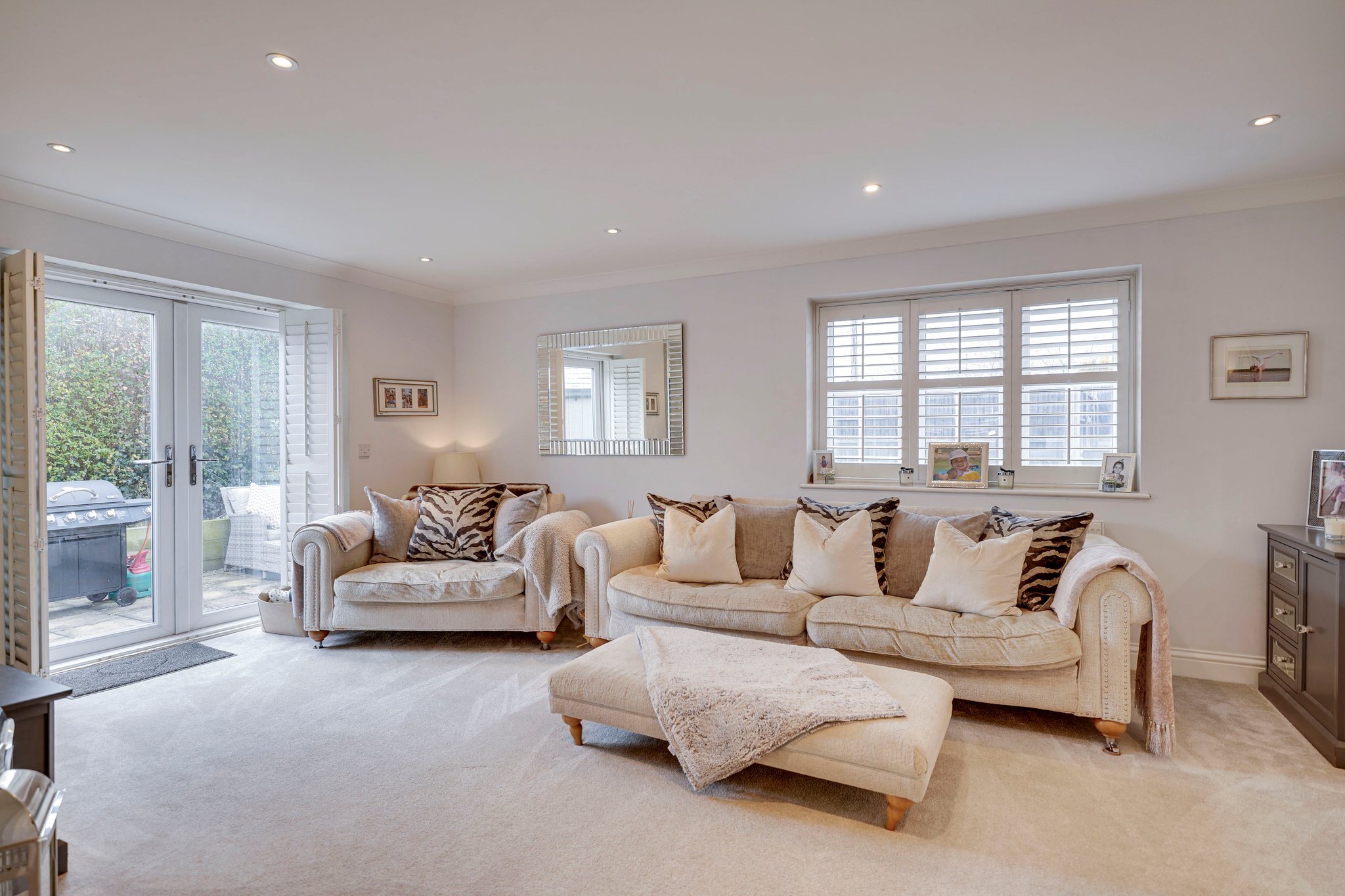 29853958_53672979.jpg