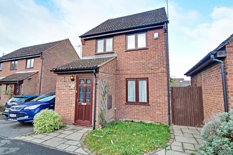 54 Long Croft, Takeley, Bishop's Stortford, Essex, CM22 6RX Image